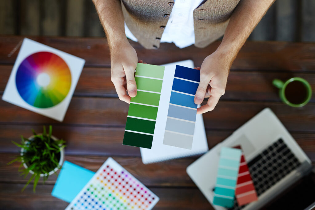 Vzorkovník farieb Pantone s farebnými vzorkami